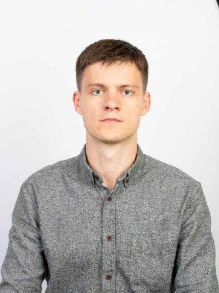 oleg-ivashhuk-rukovoditel-proekta-700×935